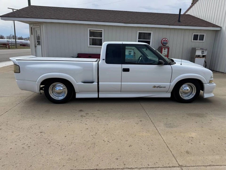 1999 Chevrolet S-10 - Image 23 of 31