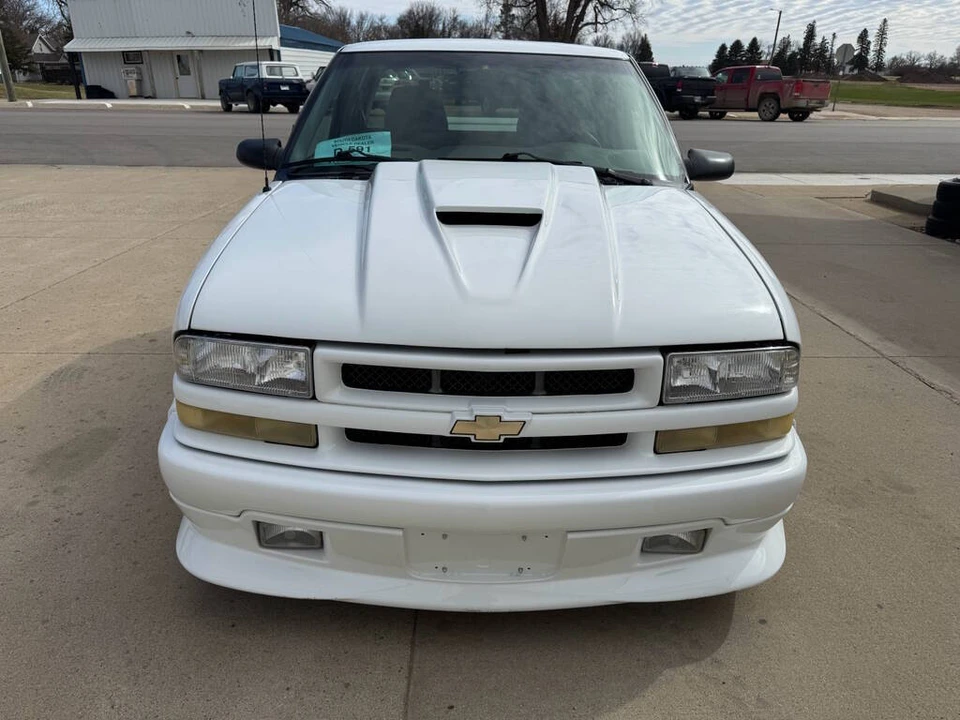 1999 Chevrolet S-10 - Image 5 of 31
