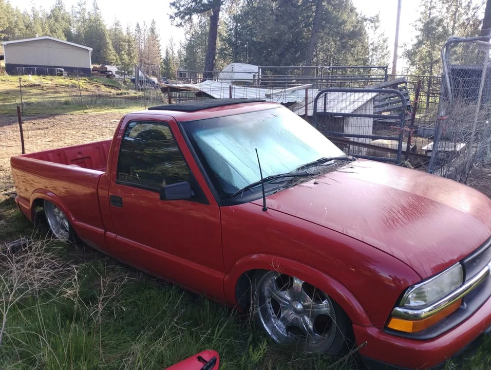 1999 Chevrolet S-10 - Image 3 of 3