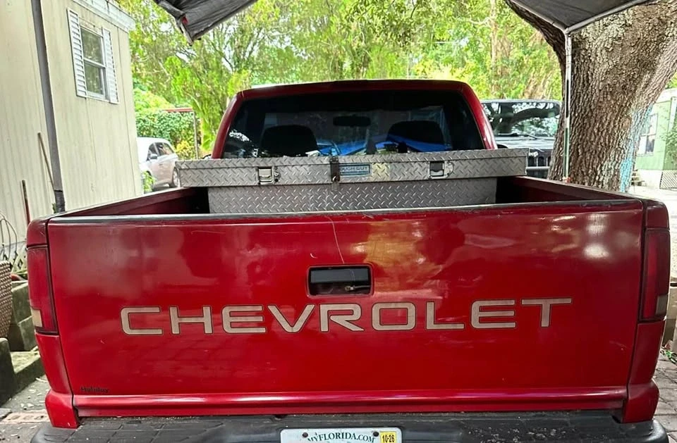 1999 Chevrolet S-10 - Image 2 of 5