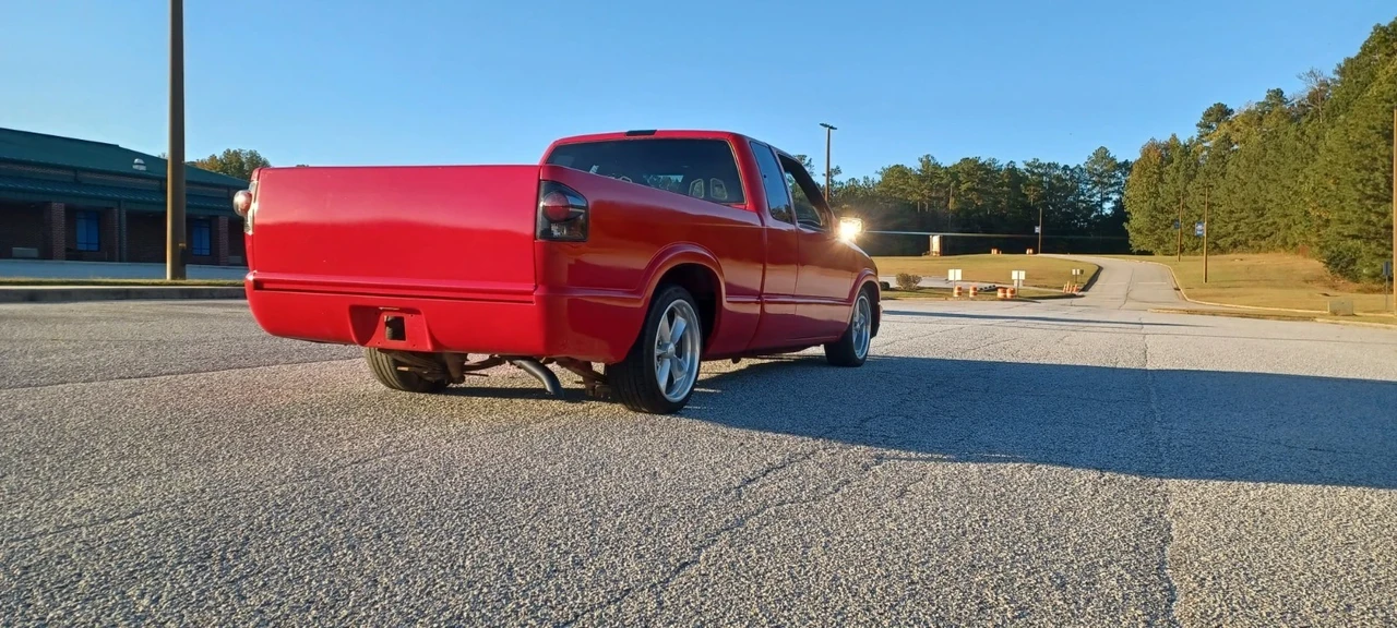 1999 Chevrolet S-10 - Image 3 of 16