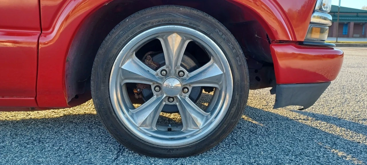 1999 Chevrolet S-10 - Image 13 of 16