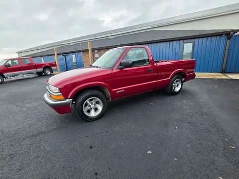 1999 Chevrolet S-10 Short Bed