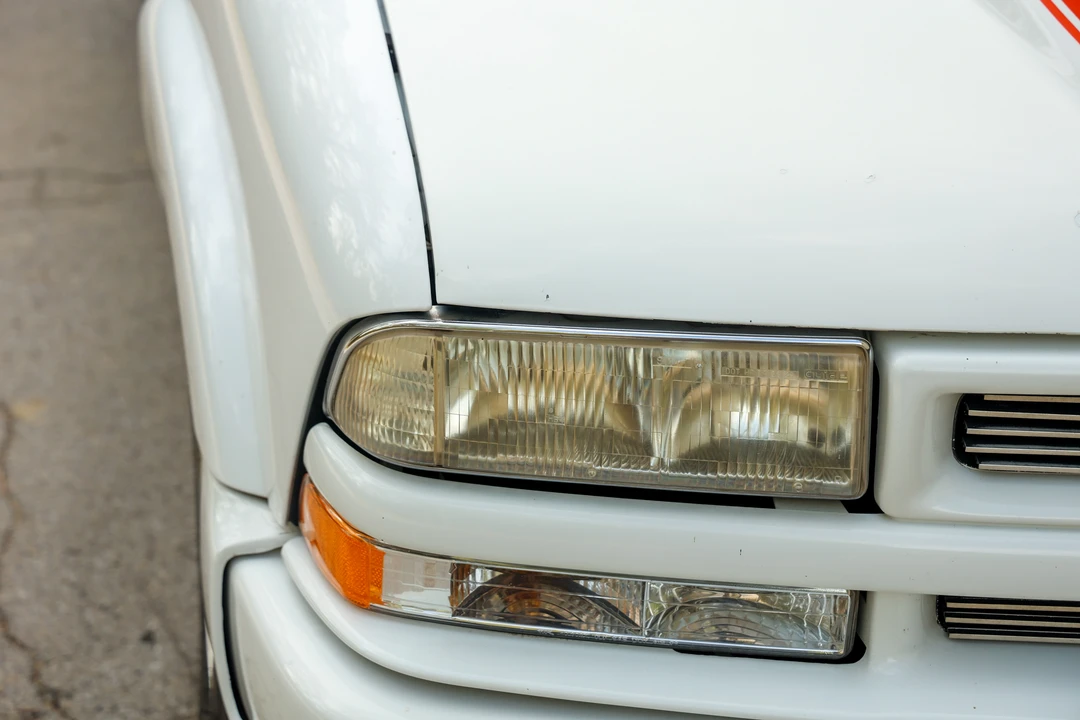 1999 Chevrolet S-10 - Image 18 of 31