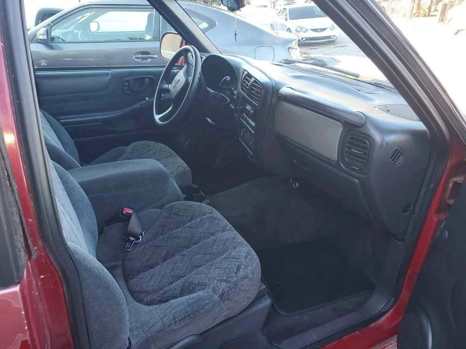 1999 Chevrolet S-10 - Image 7 of 7