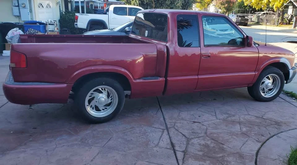 1999 Chevrolet S-10 - Image 2 of 7
