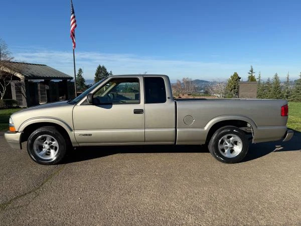 1999 Chevrolet S-10 - Image 2 of 15