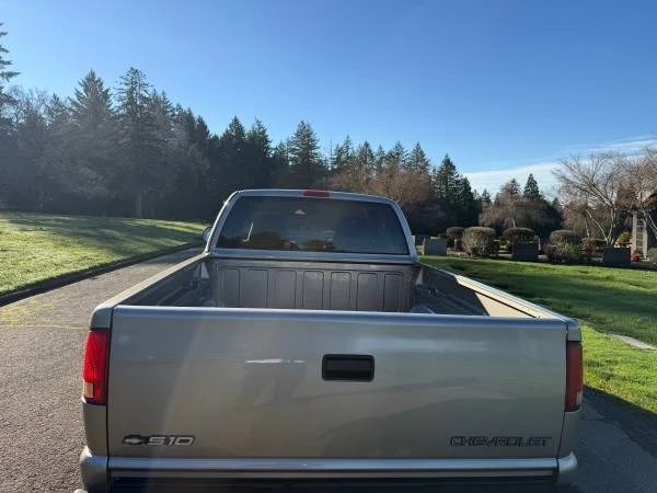 1999 Chevrolet S-10 - Image 4 of 15