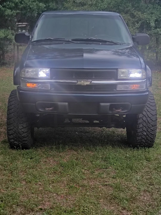 1999 Chevrolet S-10 - Image 6 of 12