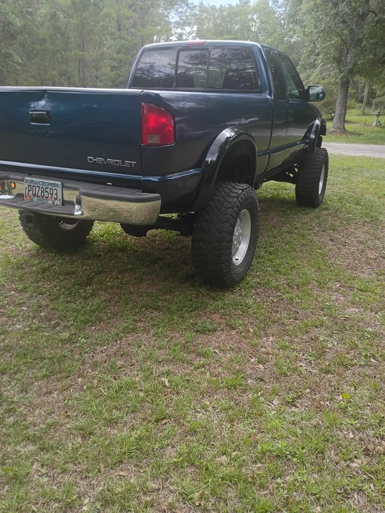 1999 Chevrolet S-10 - Image 9 of 12