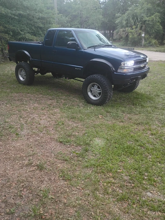 1999 Chevrolet S-10 - Image 10 of 12