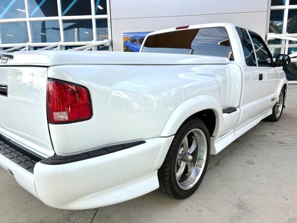 1999 Chevrolet S-10 - Image 17 of 31