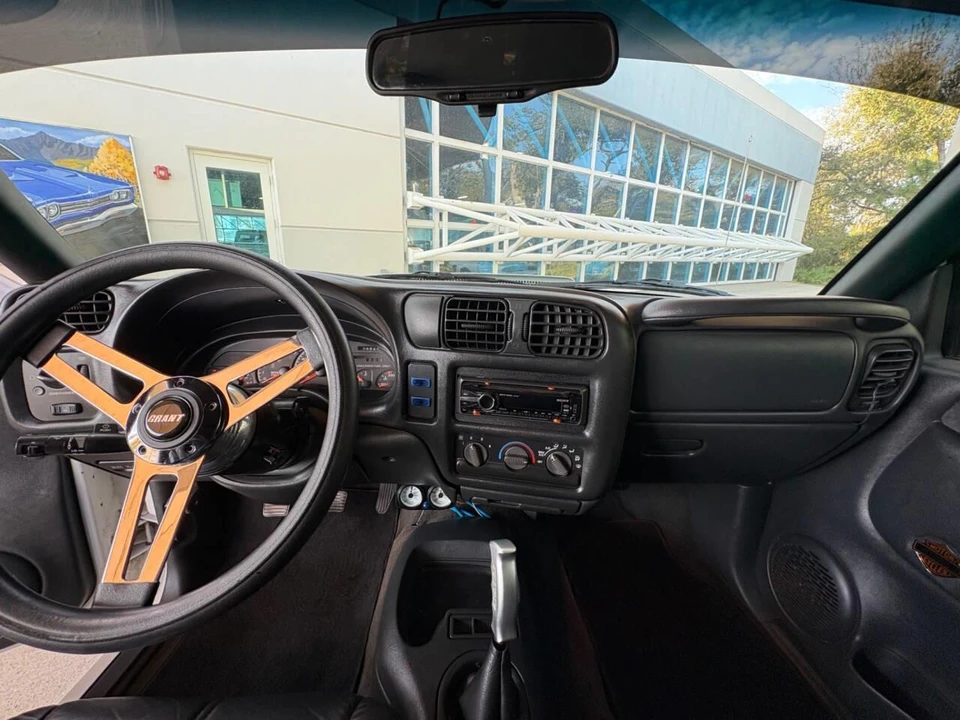 1999 Chevrolet S-10 - Image 27 of 31