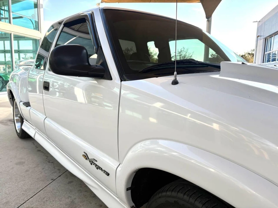 1999 Chevrolet S-10 - Image 19 of 31