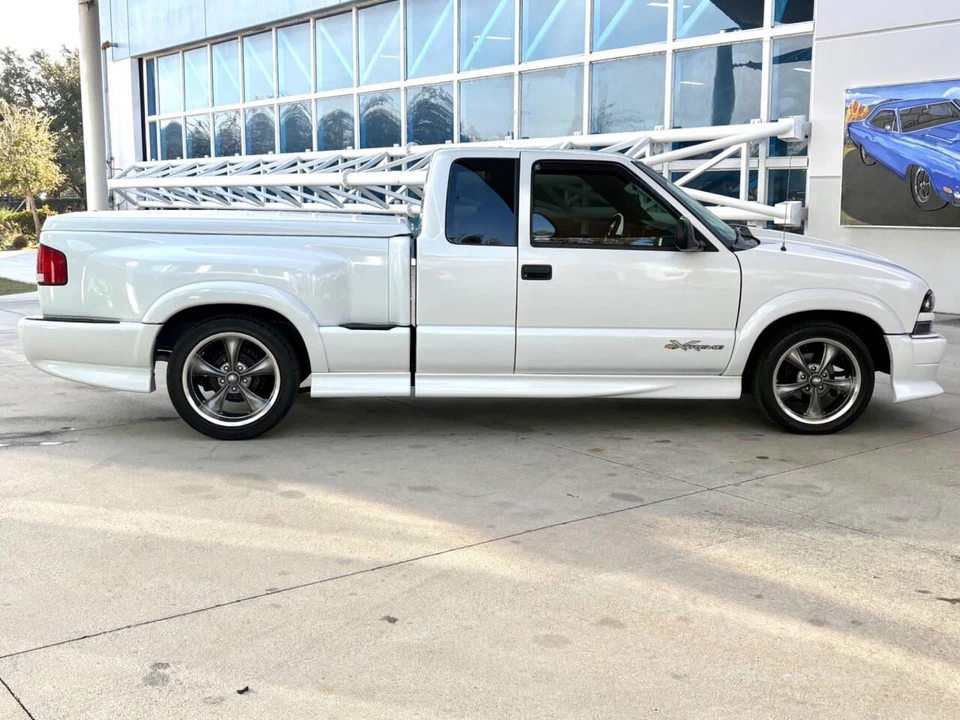 1999 Chevrolet S-10 - Image 5 of 31