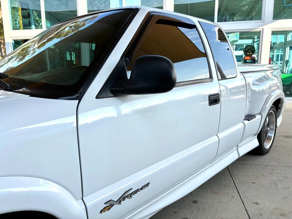 1999 Chevrolet S-10 - Image 14 of 31