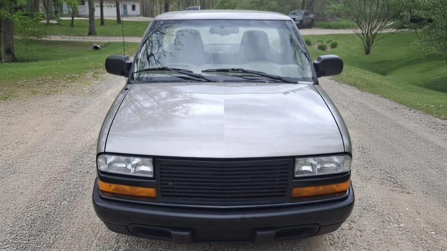 1999 Chevrolet S-10 - Image 4 of 31