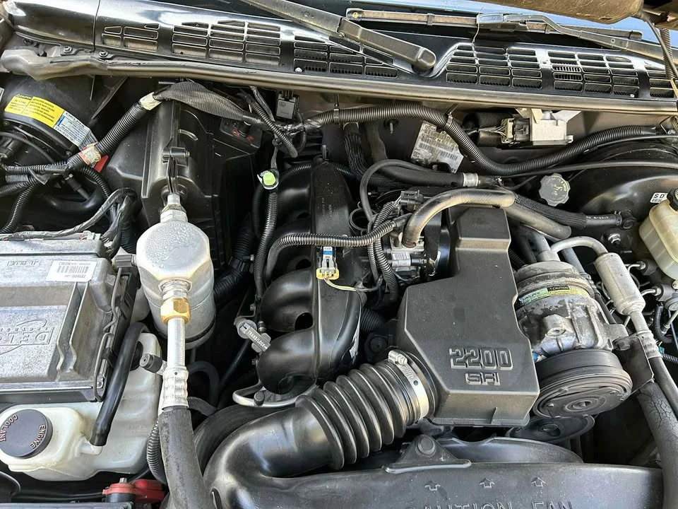 1999 Chevrolet S-10 - Image 11 of 17