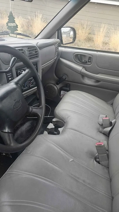 1999 Chevrolet S-10 - Image 6 of 7
