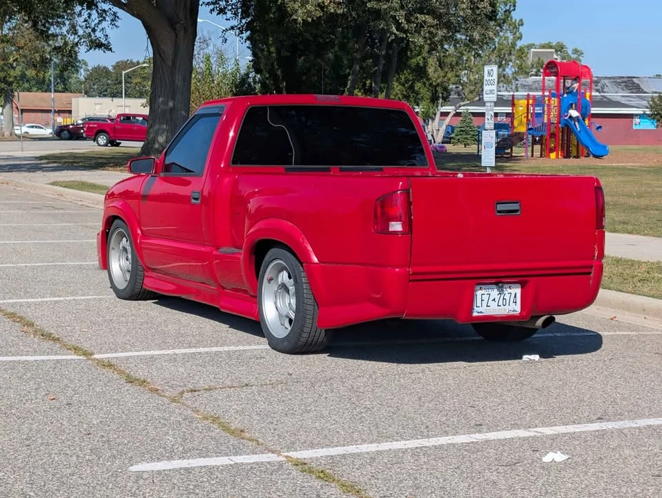 1999 Chevrolet S-10 - Image 4 of 12
