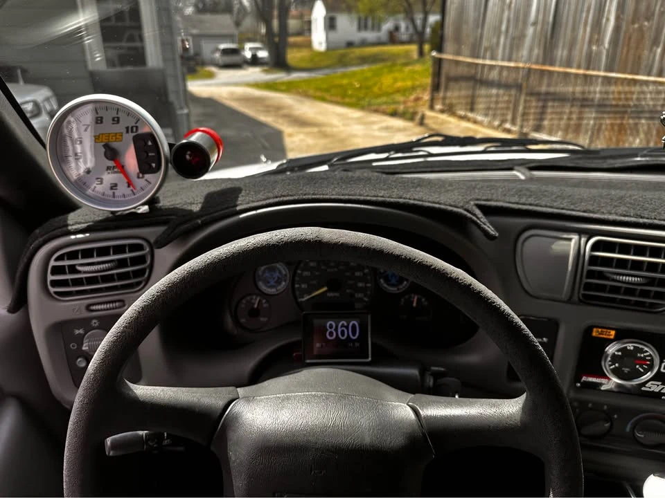 1999 Chevrolet S-10 - Image 8 of 11