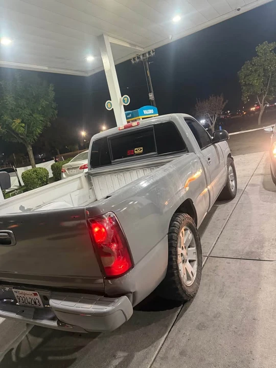 1999 Chevrolet Silverado 1st Gen - Image 2 of 4