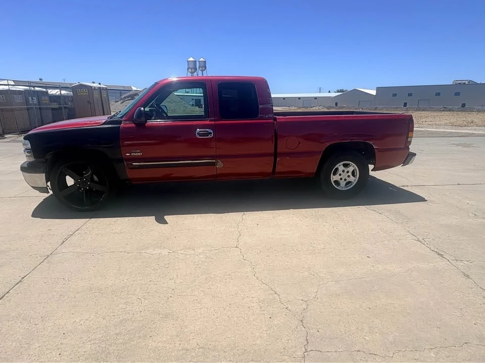 1999 Chevrolet Silverado 1st Gen - Image 2 of 4