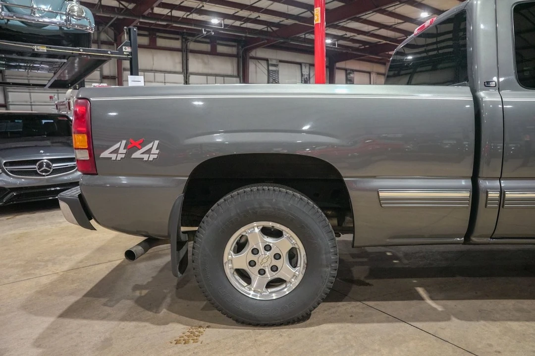1999 Chevrolet Silverado 1st Gen - Image 9 of 21