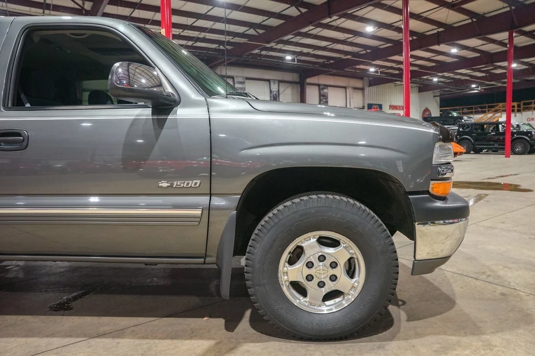 1999 Chevrolet Silverado 1st Gen - Image 11 of 21