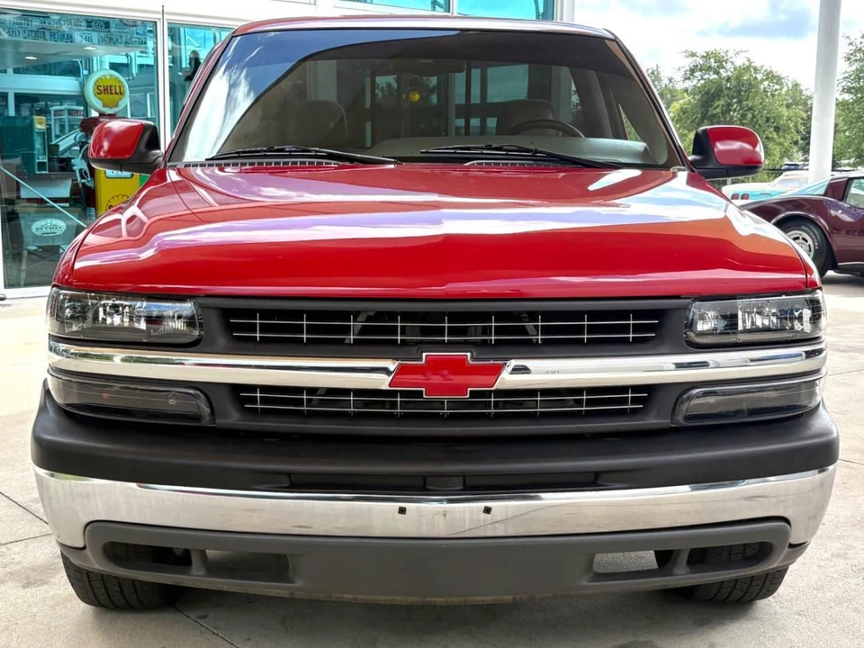 1999 Chevrolet Silverado 1st Gen - Image 2 of 31
