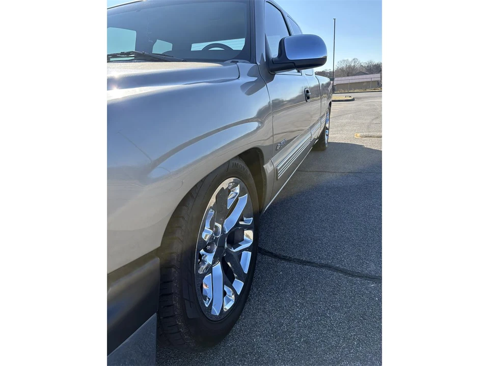 1999 Chevrolet Silverado 1st Gen - Image 2 of 28