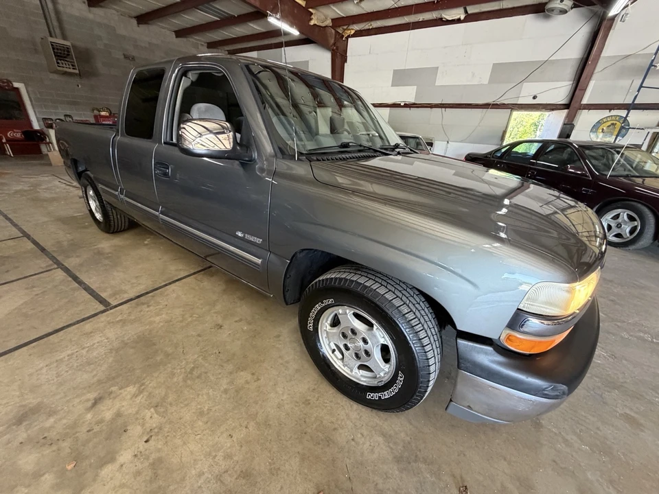 1999 Chevrolet Silverado 1st Gen - Image 4 of 21