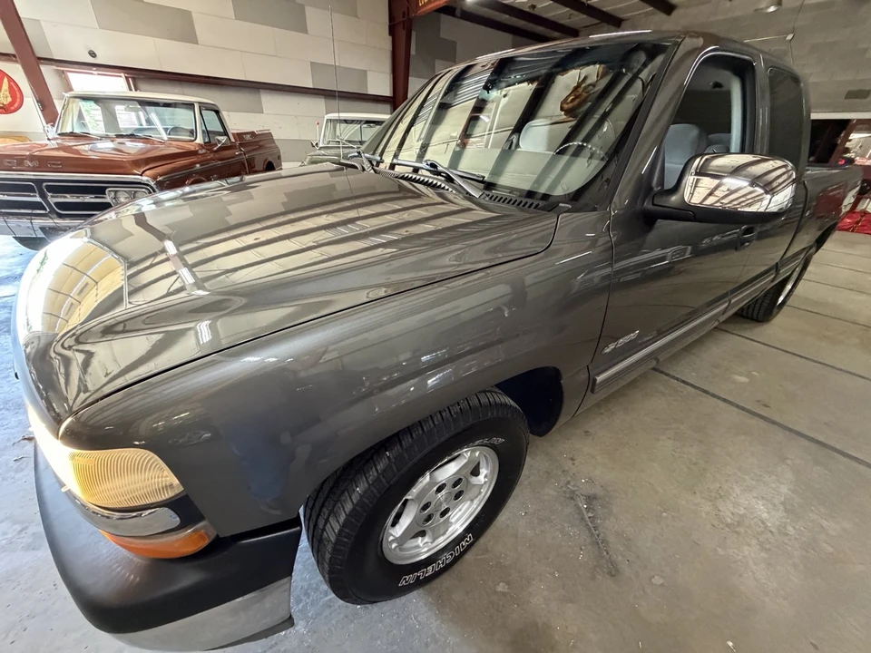 1999 Chevrolet Silverado 1st Gen - Image 2 of 21