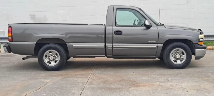 1999 Chevrolet Silverado 1st Gen - Image 2 of 13