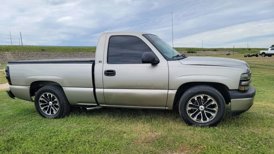 1999 Chevrolet Silverado 1st Gen - Image 2 of 5