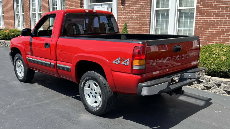 1999 Chevrolet Silverado 1st Gen - Image 3 of 8