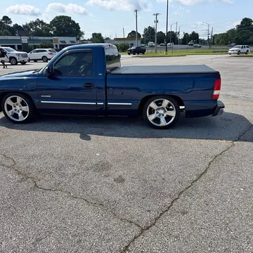1999 Chevrolet Silverado 1500 Regular Cab LS Pickup 2D 6 1/2 ft