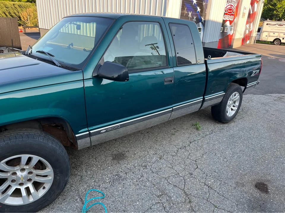 1999 Chevrolet Silverado 1st Gen - Image 2 of 8
