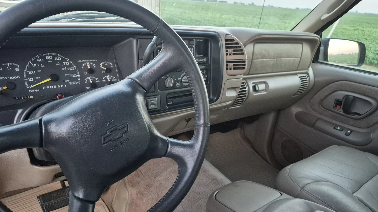 1999 Chevrolet Silverado 1st Gen - Image 10 of 12