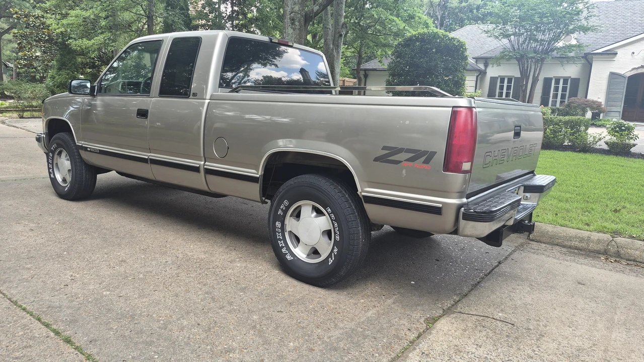 1999 Chevrolet Silverado 1st Gen - Image 3 of 12