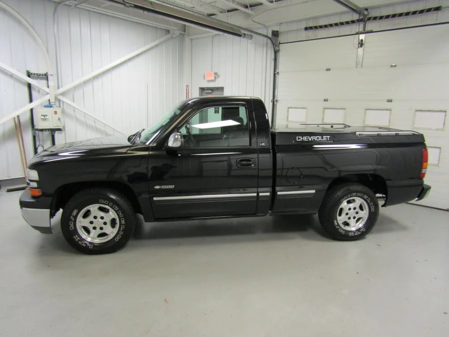 1999 Chevrolet Silverado 1st Gen - Image 2 of 12