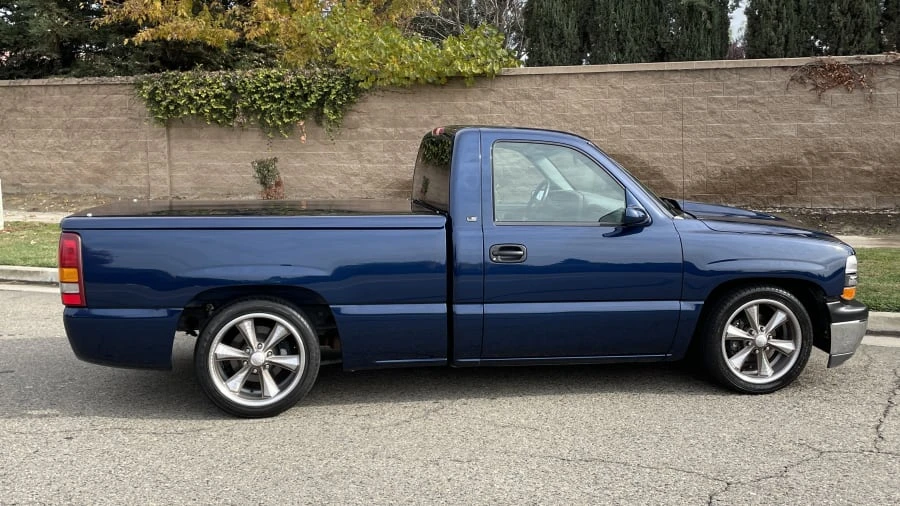 1999 Chevrolet Silverado 1st Gen - Image 2 of 20