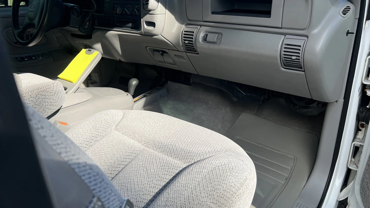 1999 Chevrolet Silverado 1st Gen - Image 5 of 14