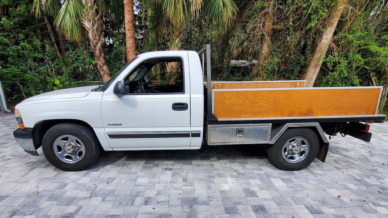 1999 Chevrolet Silverado 1st Gen - Image 2 of 7