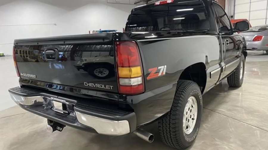 1999 Chevrolet Silverado 1st Gen - Image 2 of 9