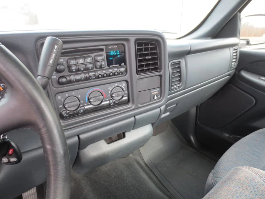 1999 Chevrolet Silverado 1st Gen - Image 10 of 11