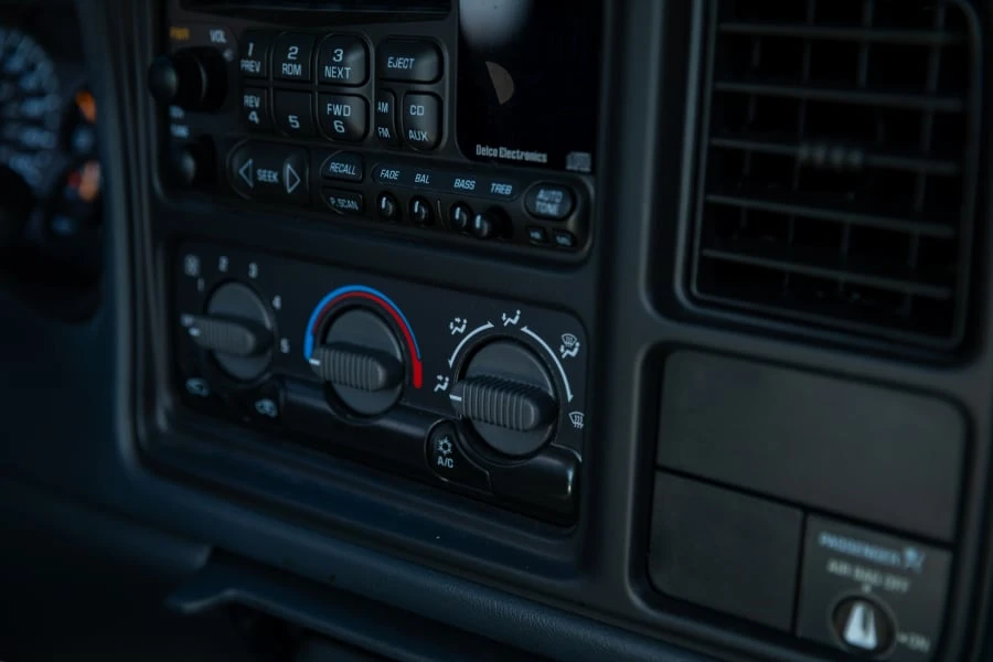 1999 Chevrolet Silverado 1st Gen - Image 27 of 31
