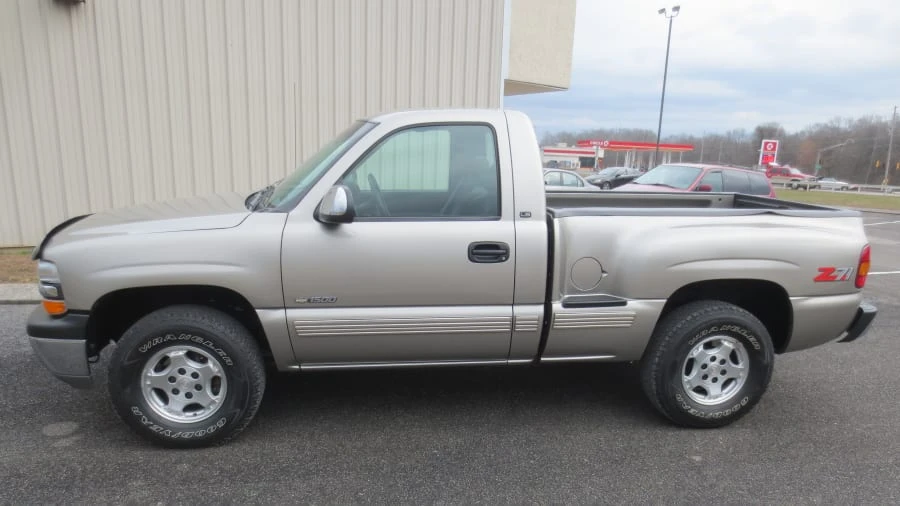 1999 Chevrolet Silverado 1st Gen - Image 2 of 11