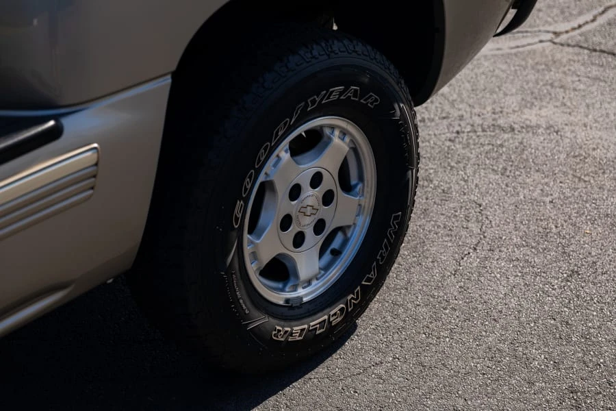1999 Chevrolet Silverado 1st Gen - Image 16 of 31