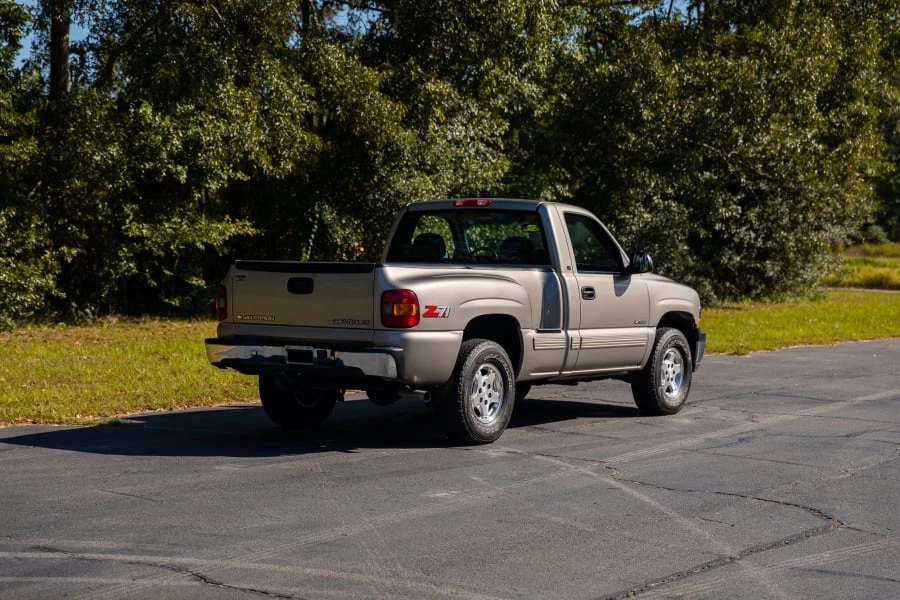 1999 Chevrolet Silverado 1st Gen - Image 3 of 31